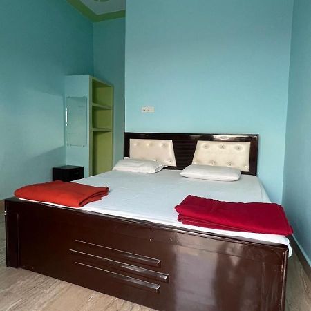 Hotel Vijay Palace Ayodhya Eksteriør bilde