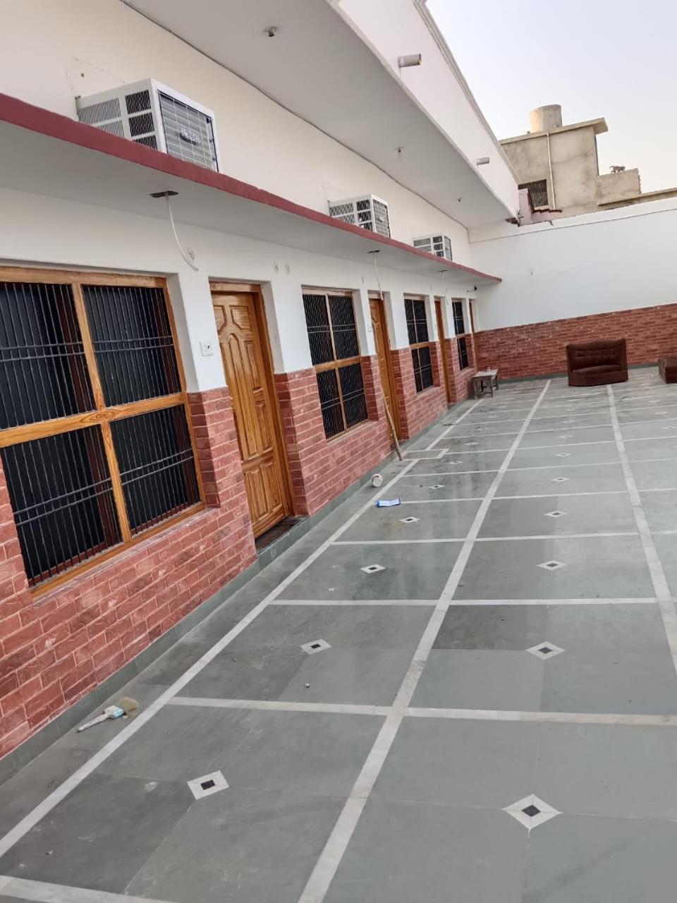 Hotel Vijay Palace Ayodhya Eksteriør bilde