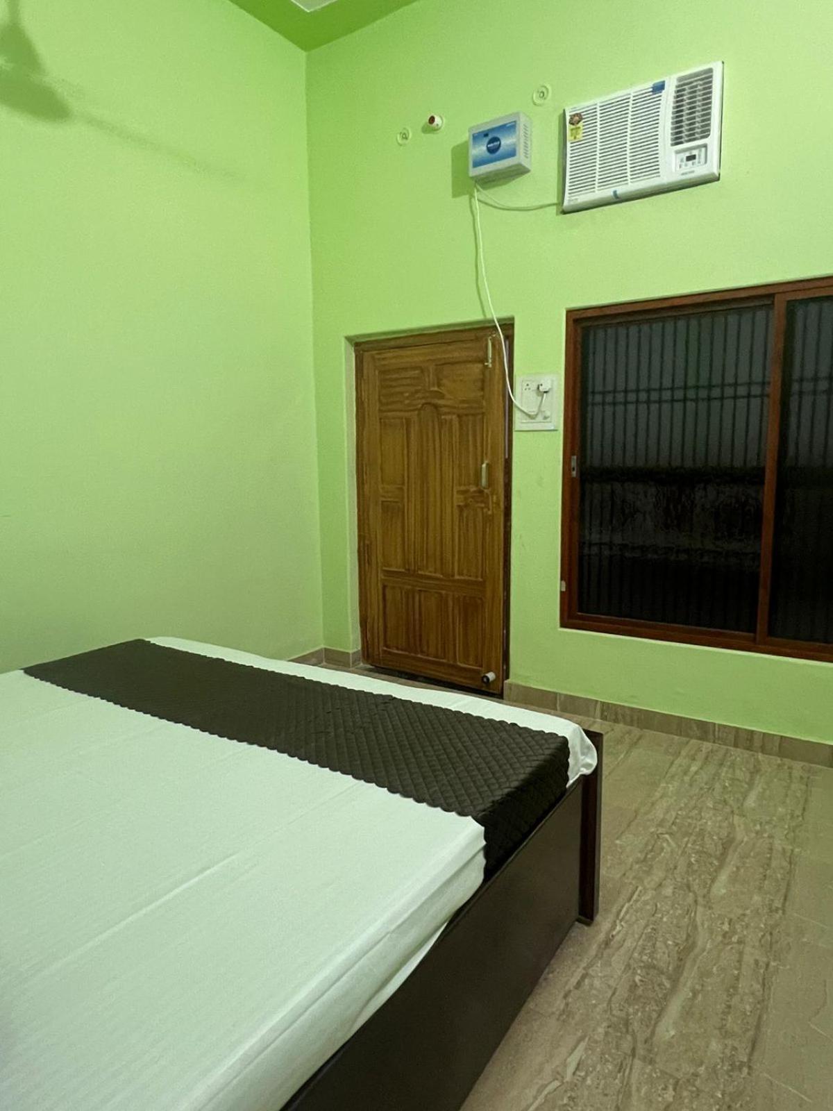 Hotel Vijay Palace Ayodhya Eksteriør bilde