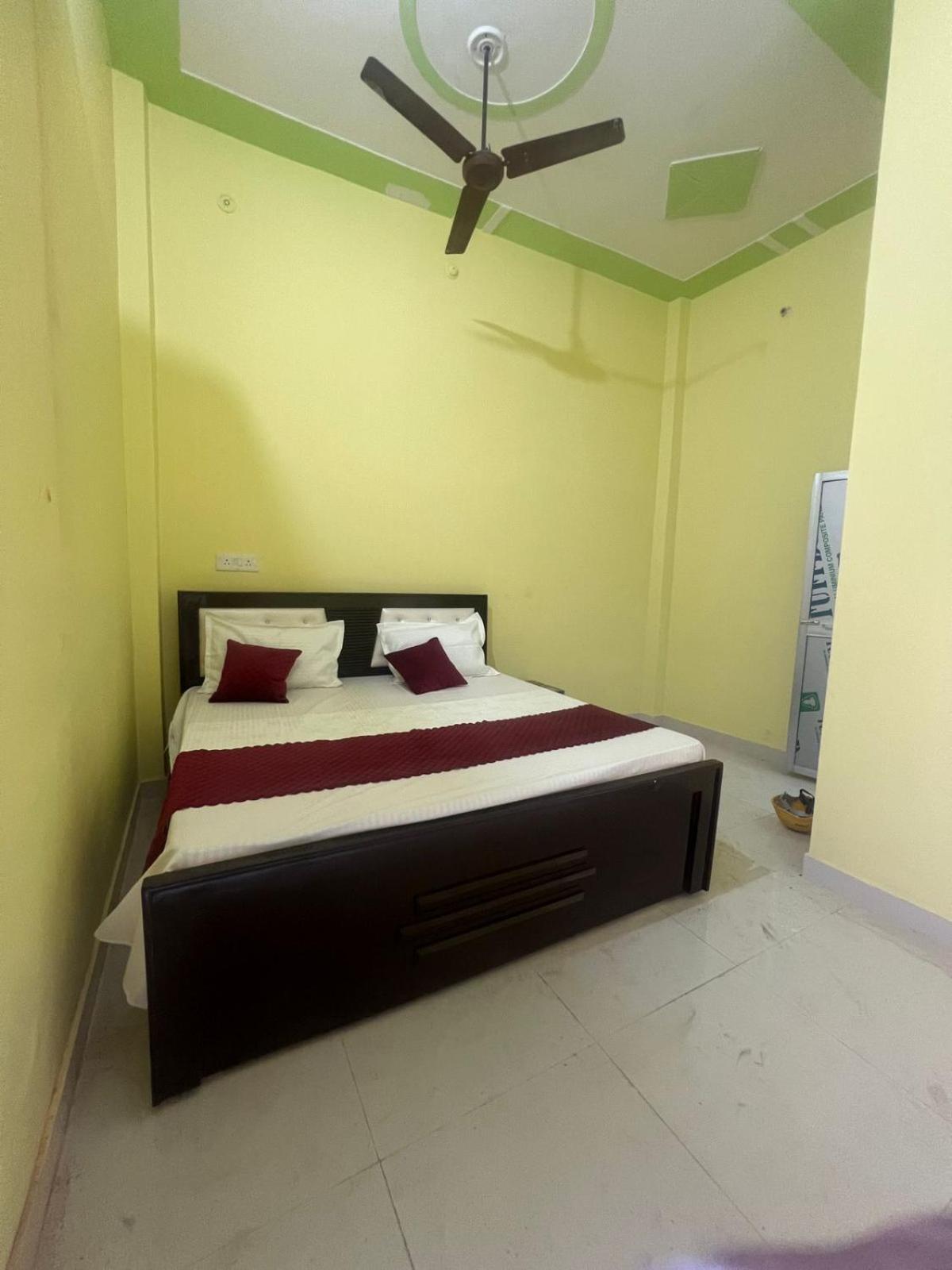 Hotel Vijay Palace Ayodhya Eksteriør bilde